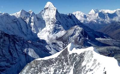 Three High Passes Trek Famous Peak in Himalayas