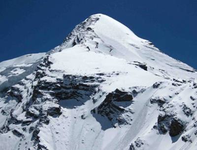 PISANG PEAK CLIMBING