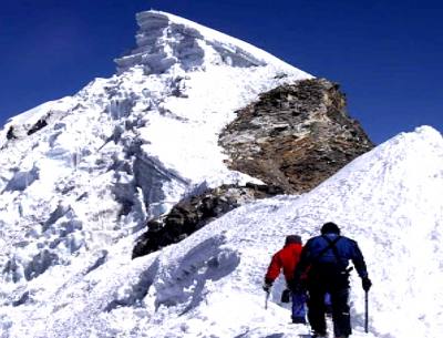 Yala peak climbing 